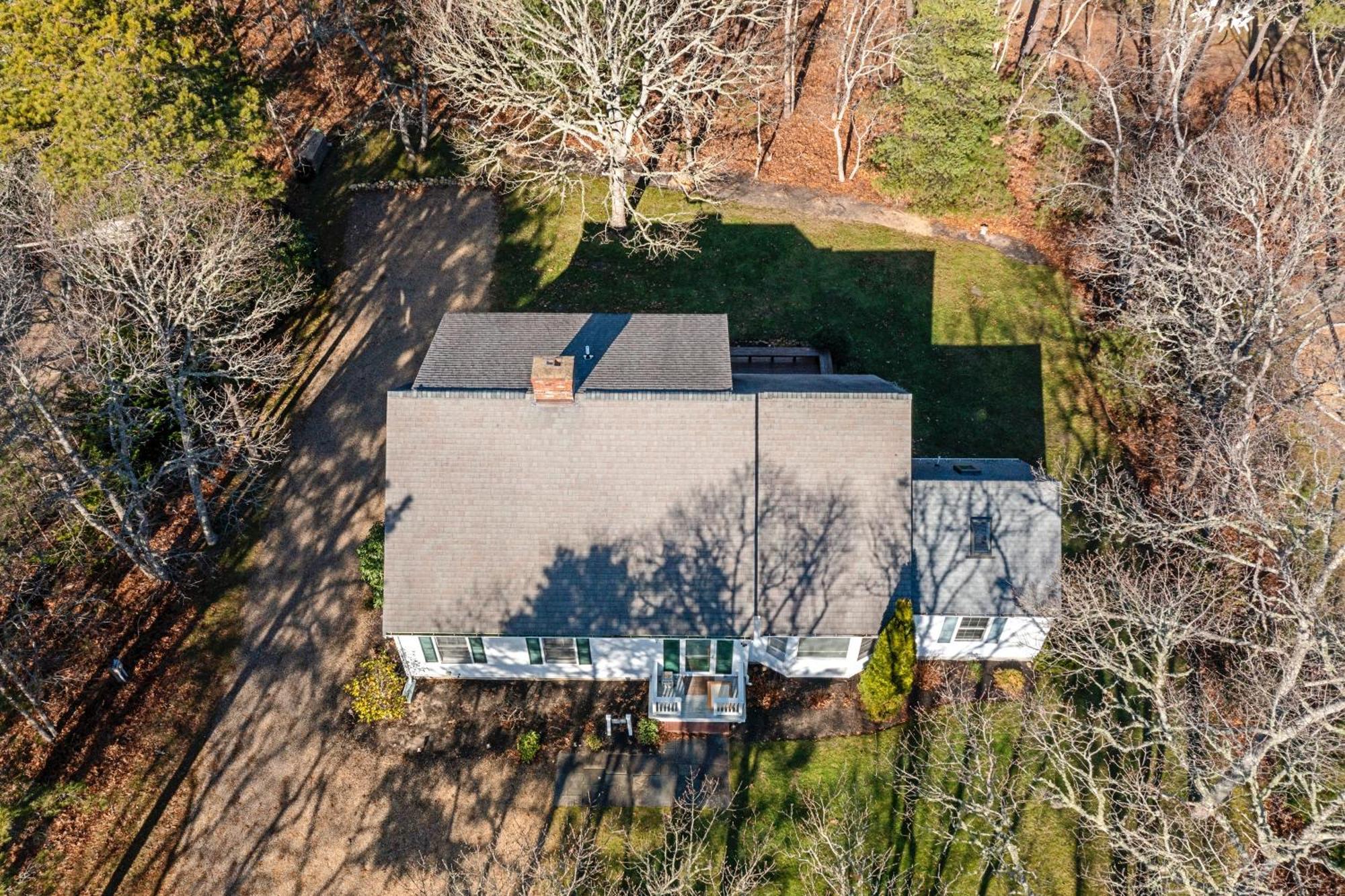 The Burkeshire Manor - Charming Family Home Oak Bluffs Exterior photo